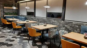 Різноманіття деталей в дизайні піцерії Атлантида